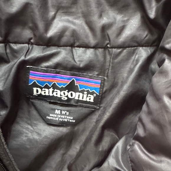 Patagonia Women's Black Nano Puff Jacket - Picture 4 of 12